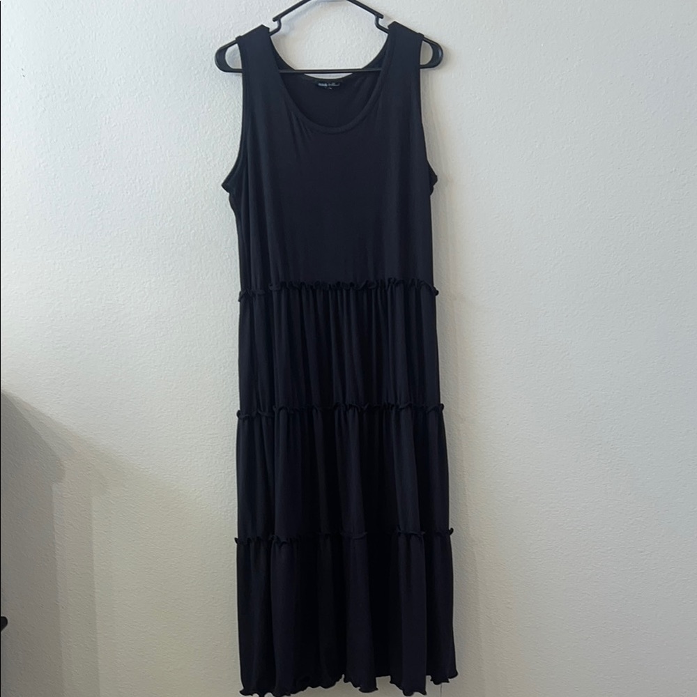 White Mark Black Sleeveless Crew Neck Maxi Sundress